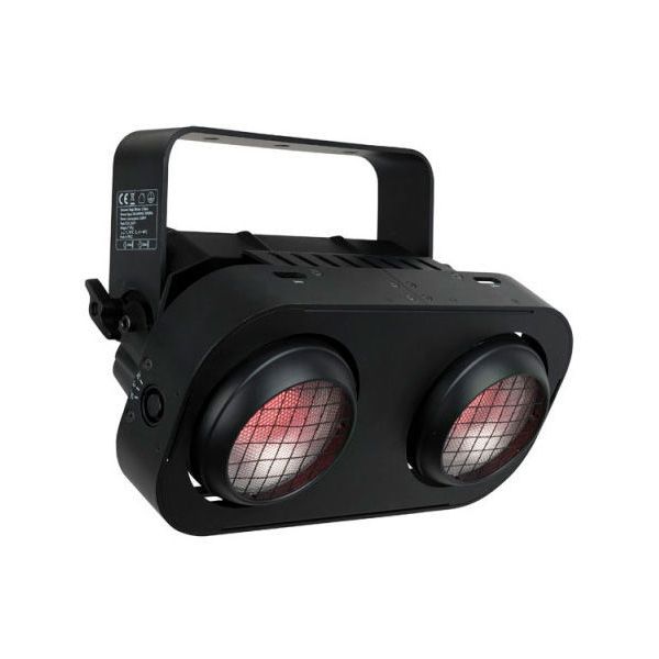 Showtec Stage Blinder 2 Blaze : Avis sur les performances et la fiabilité